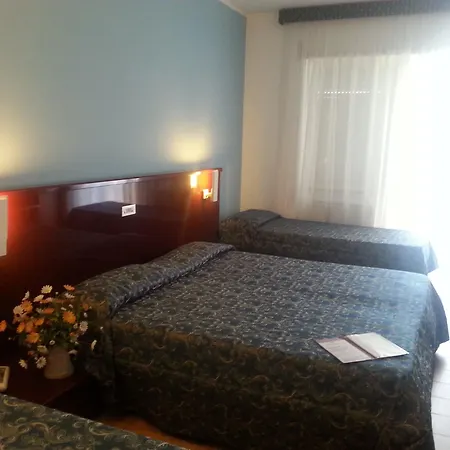 호텔 Grand Dei Cesari Dependance 3*