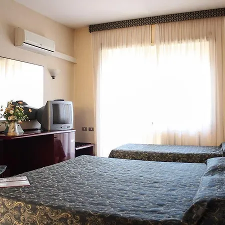 Hotel Grand Dei Cesari Dependance 3*