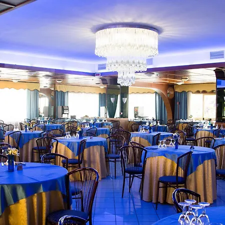 Hotel Grand Dei Cesari Dependance 3*